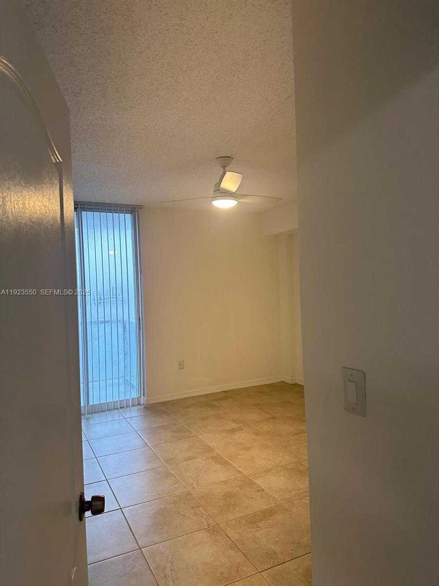 Small Image of 5099 NORTH WEST 7TH ST #1005, Miami Number 22