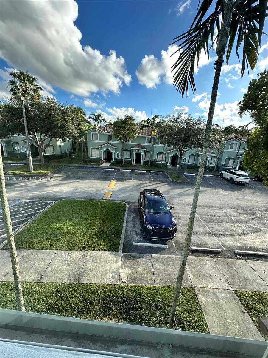 Small Image of 1529 SOUTH EAST 24TH CT #233, Homestead Number 2