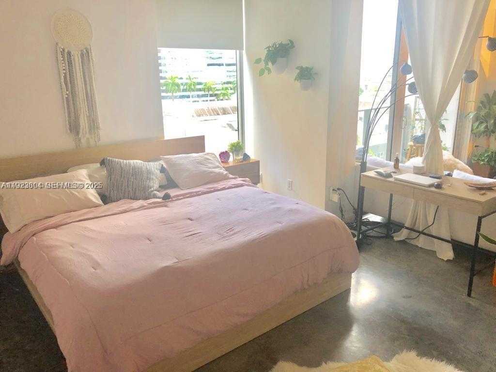 Small Image of 151 SOUTH EAST 1ST ST #409, Miami Number 2