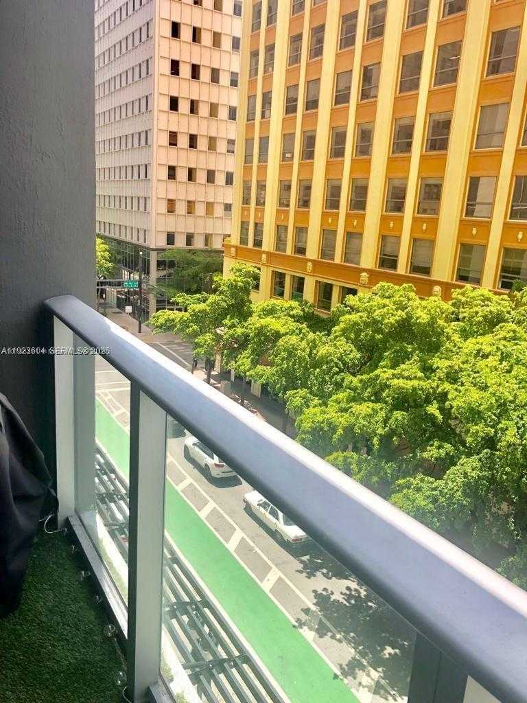 Small Image of 151 SOUTH EAST 1ST ST #409, Miami Number 5