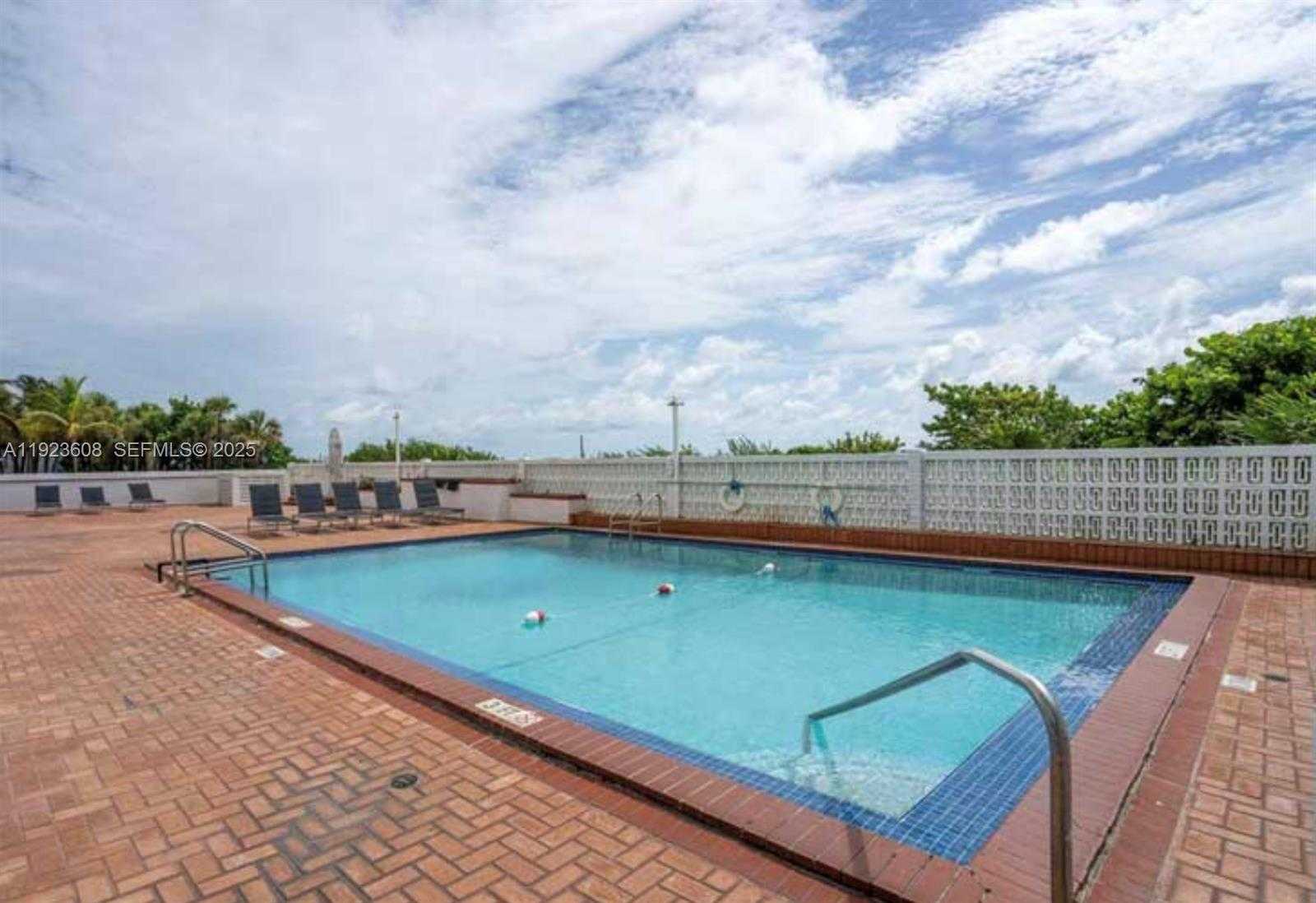 Small Image of 6969 COLLINS AVE #903, Miami Beach Number 16