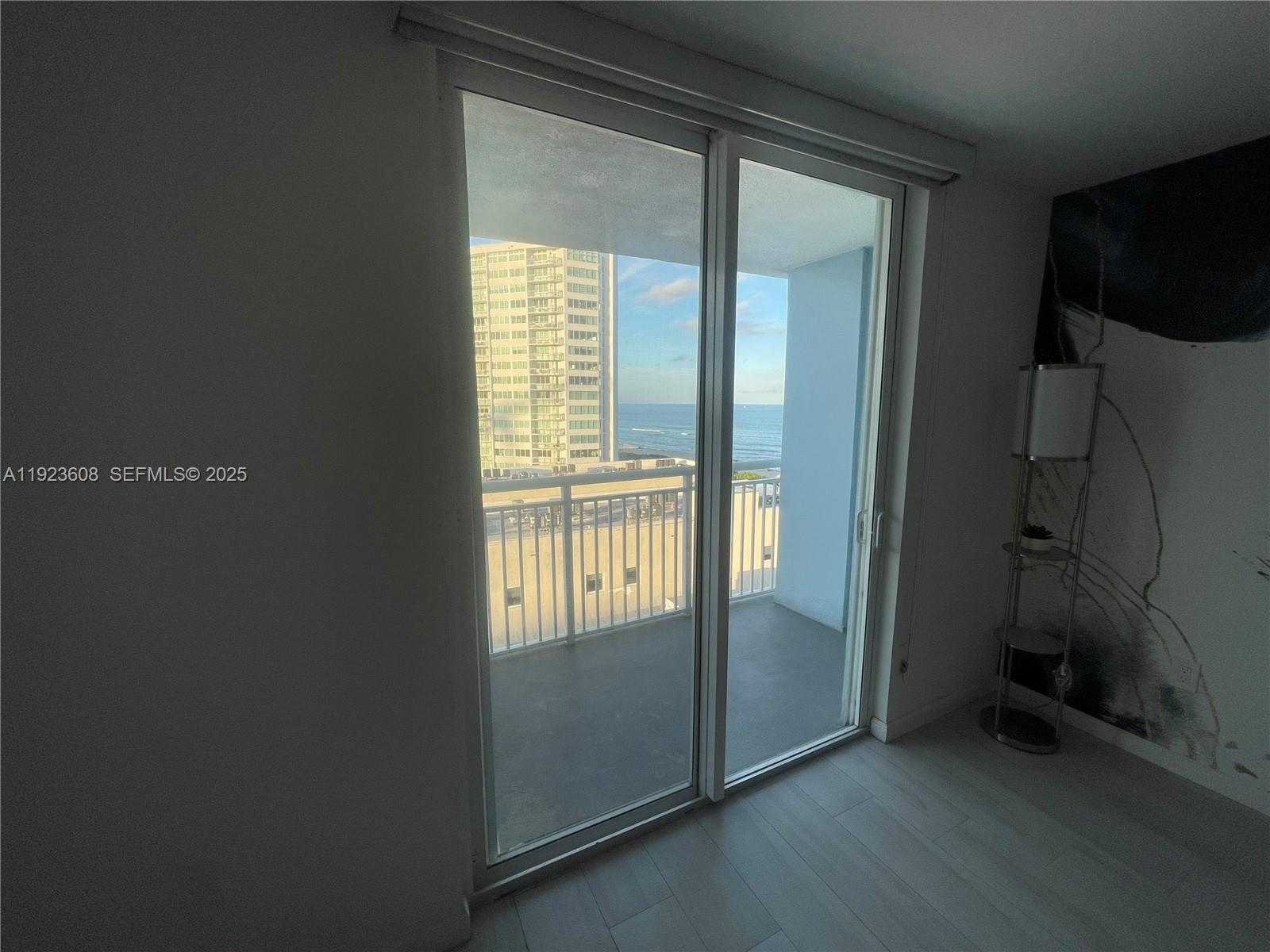 Small Image of 6969 COLLINS AVE #903, Miami Beach Number 3