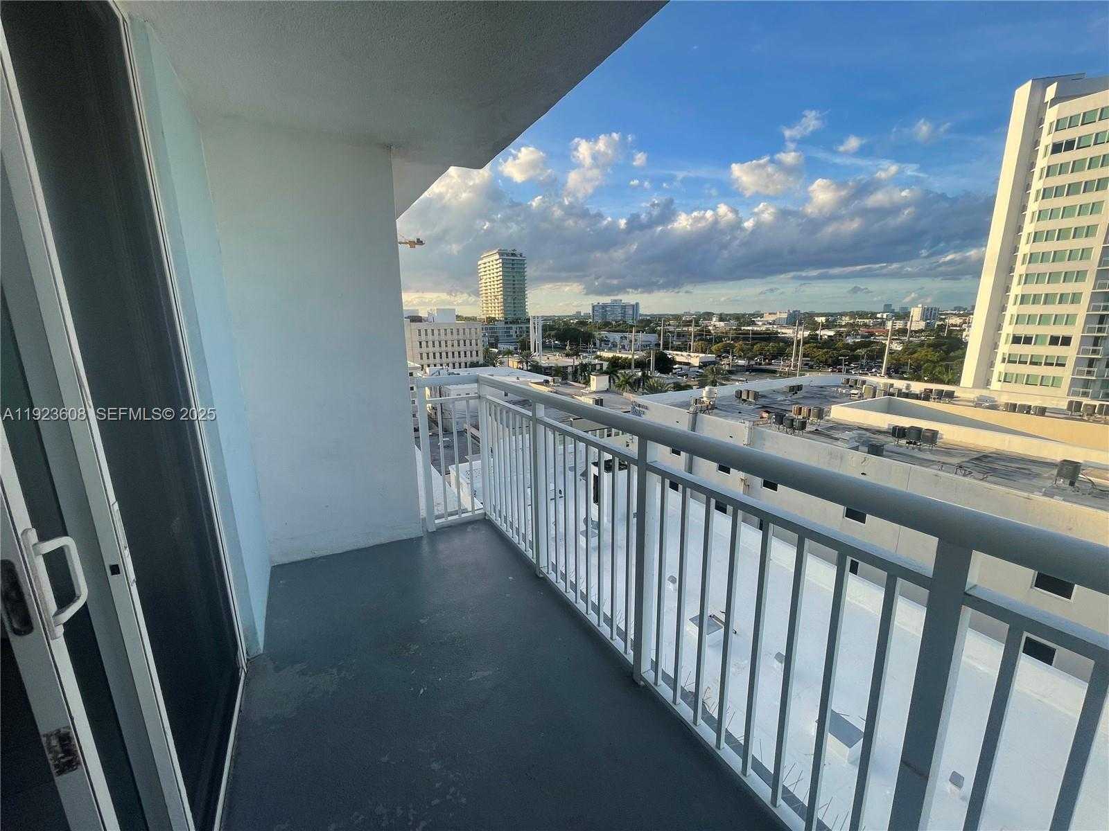 Small Image of 6969 COLLINS AVE #903, Miami Beach Number 4