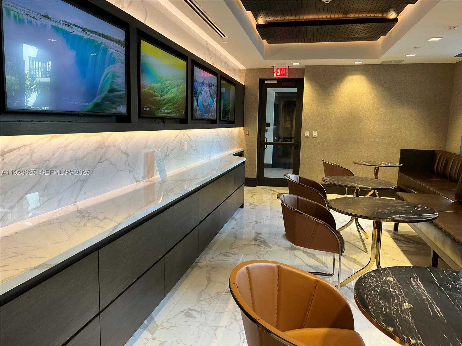 Imagen de Pequeño Objeto