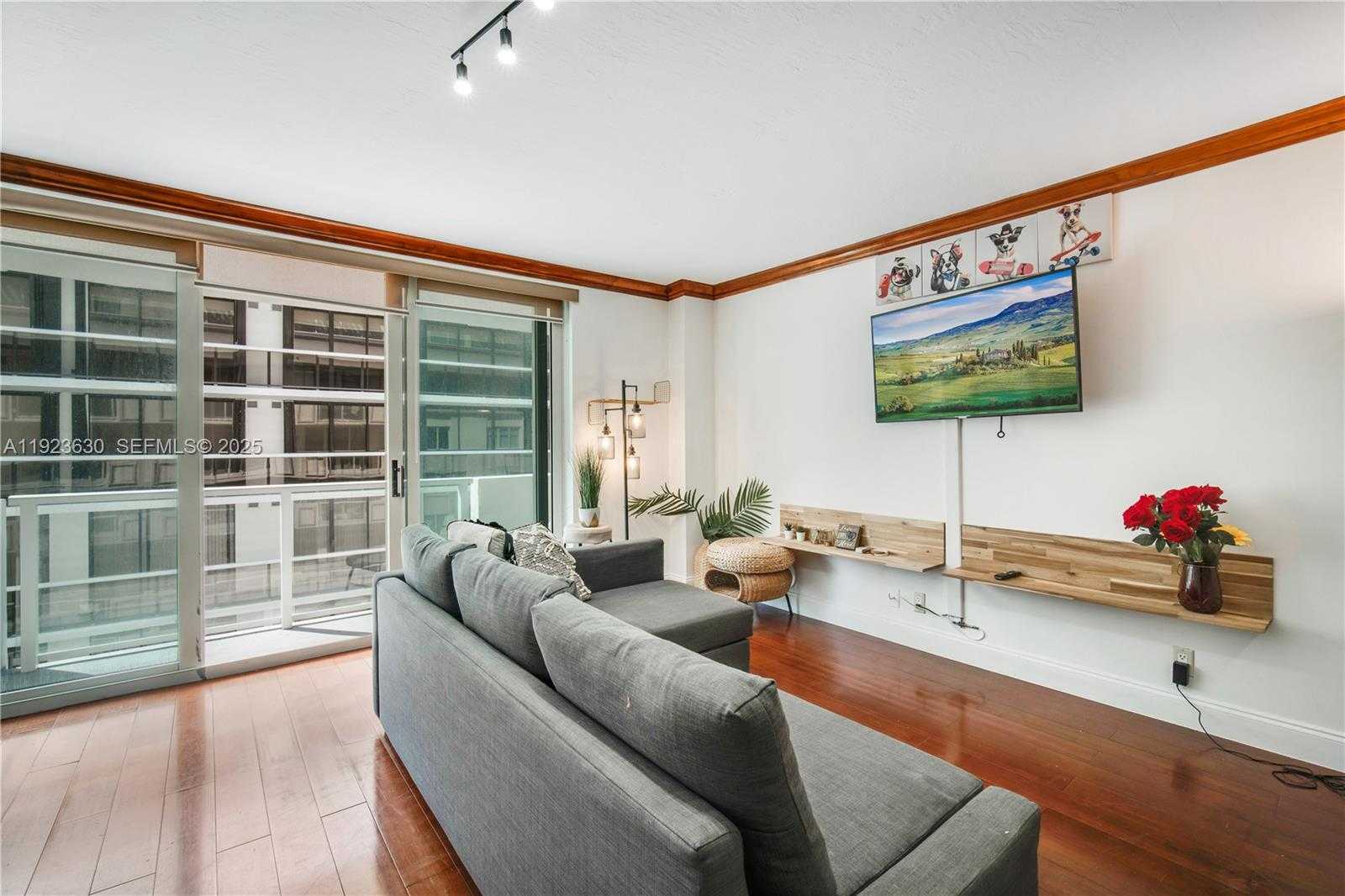 Small Image of 9499 COLLINS AVE #1005, Surfside Number 12