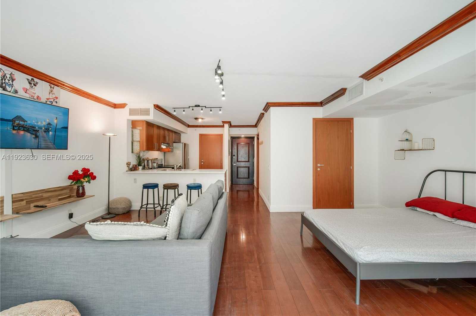 Small Image of 9499 COLLINS AVE #1005, Surfside Number 16