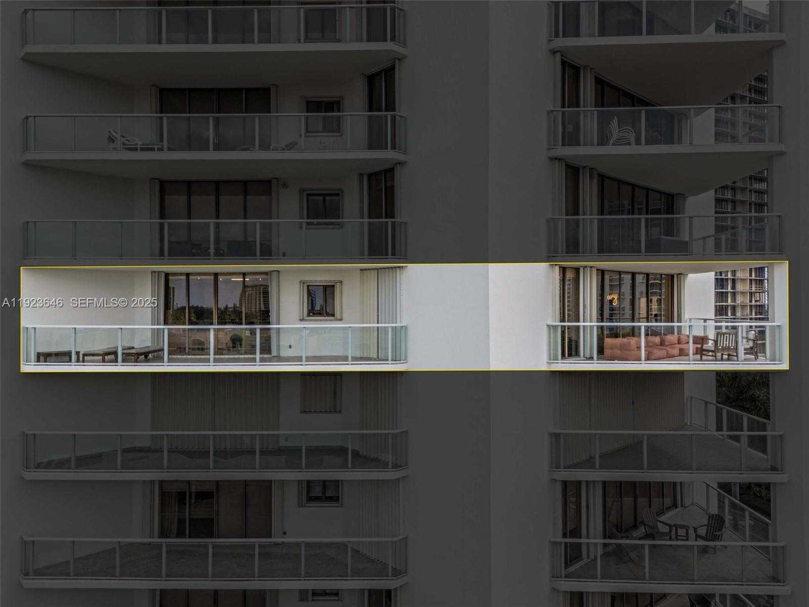 Small Image of 19500 TURNBERRY WAY #7D, Aventura Number 26