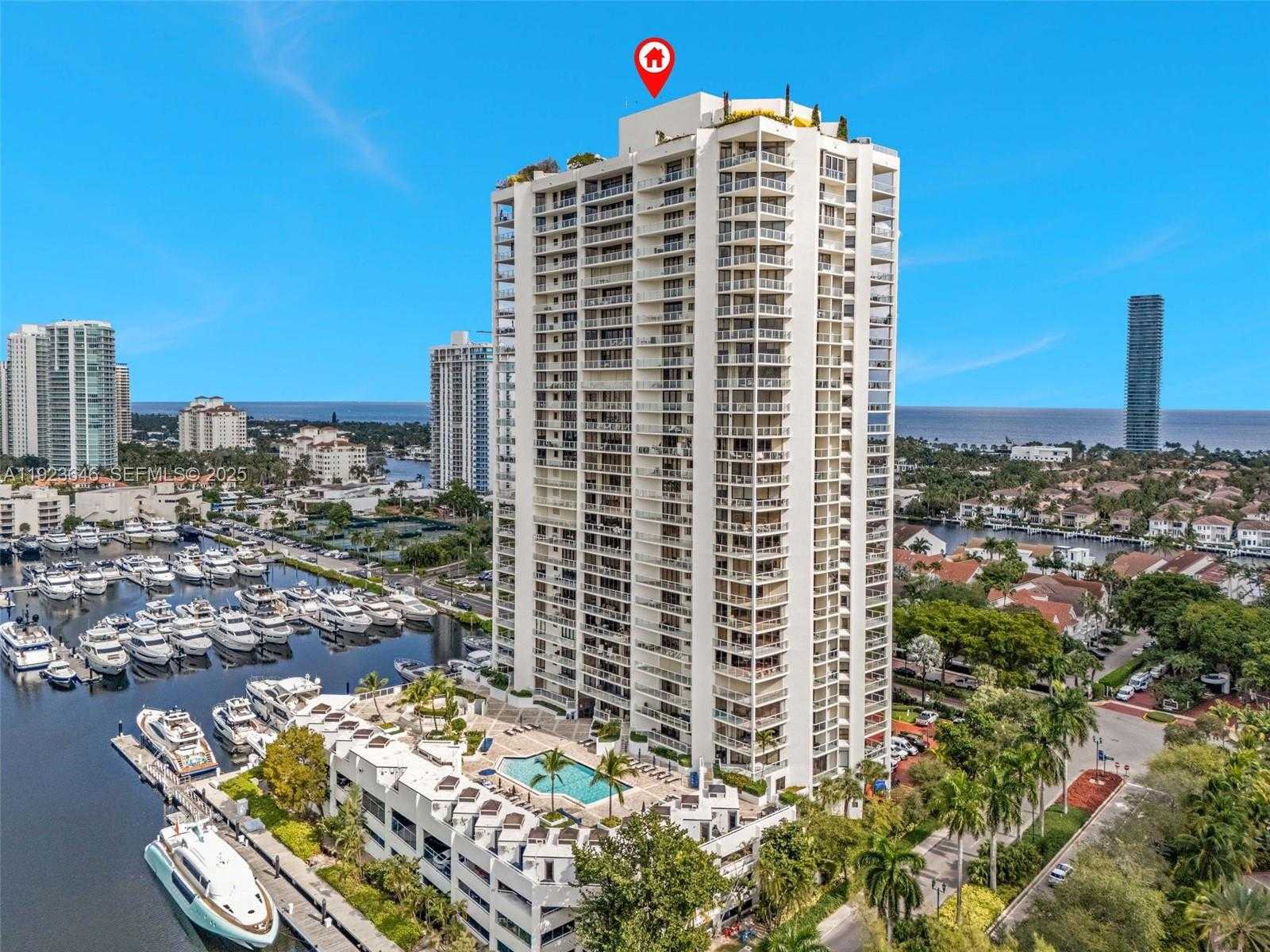 Small Image of 19500 TURNBERRY WAY #7D, Aventura Number 28
