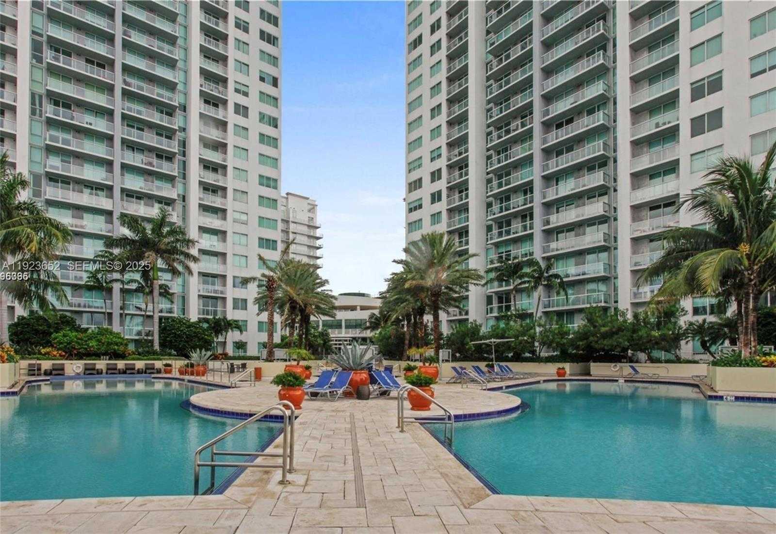 Imagen de Pequeño Objeto