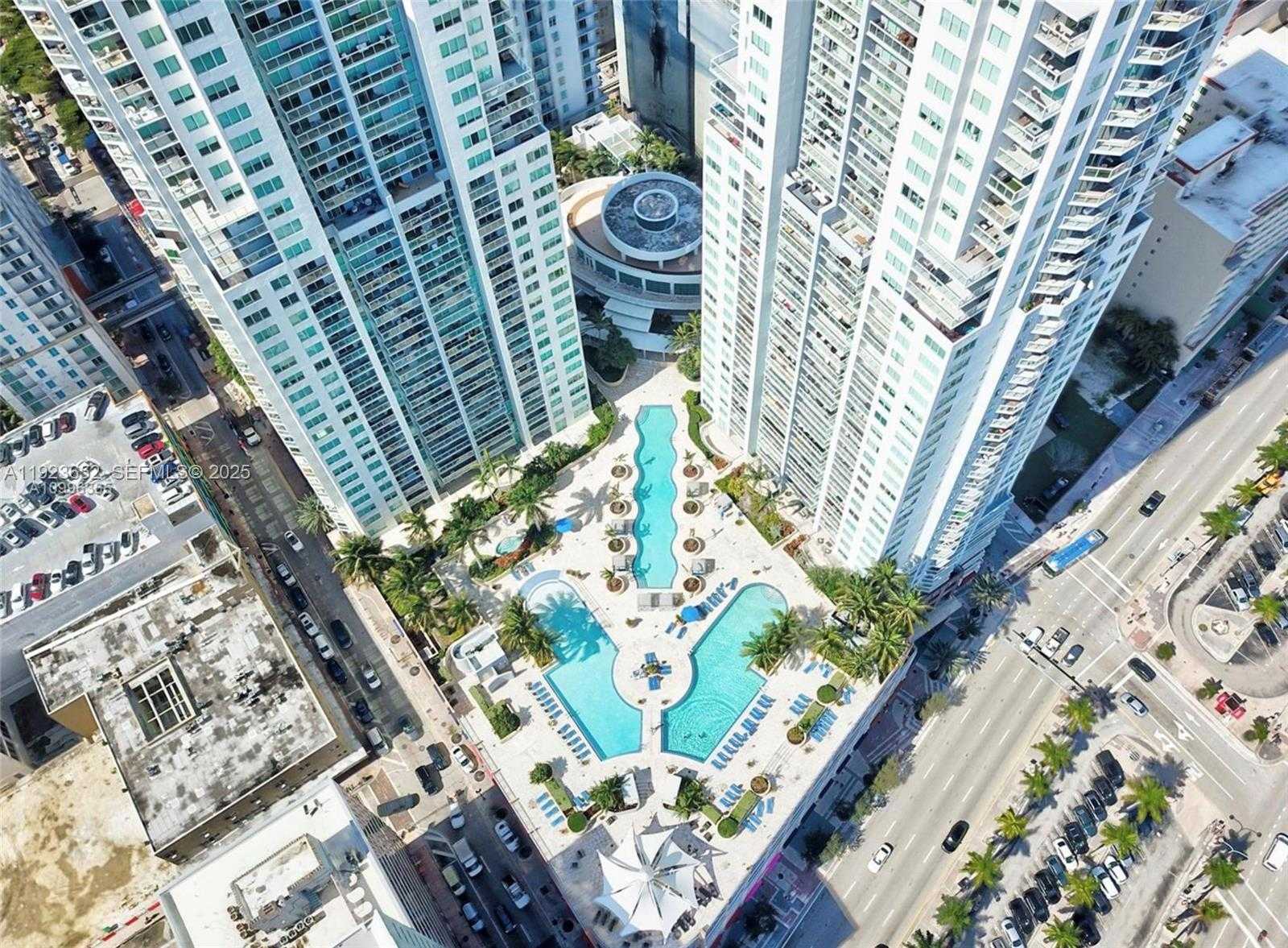 Imagen de Pequeño Objeto