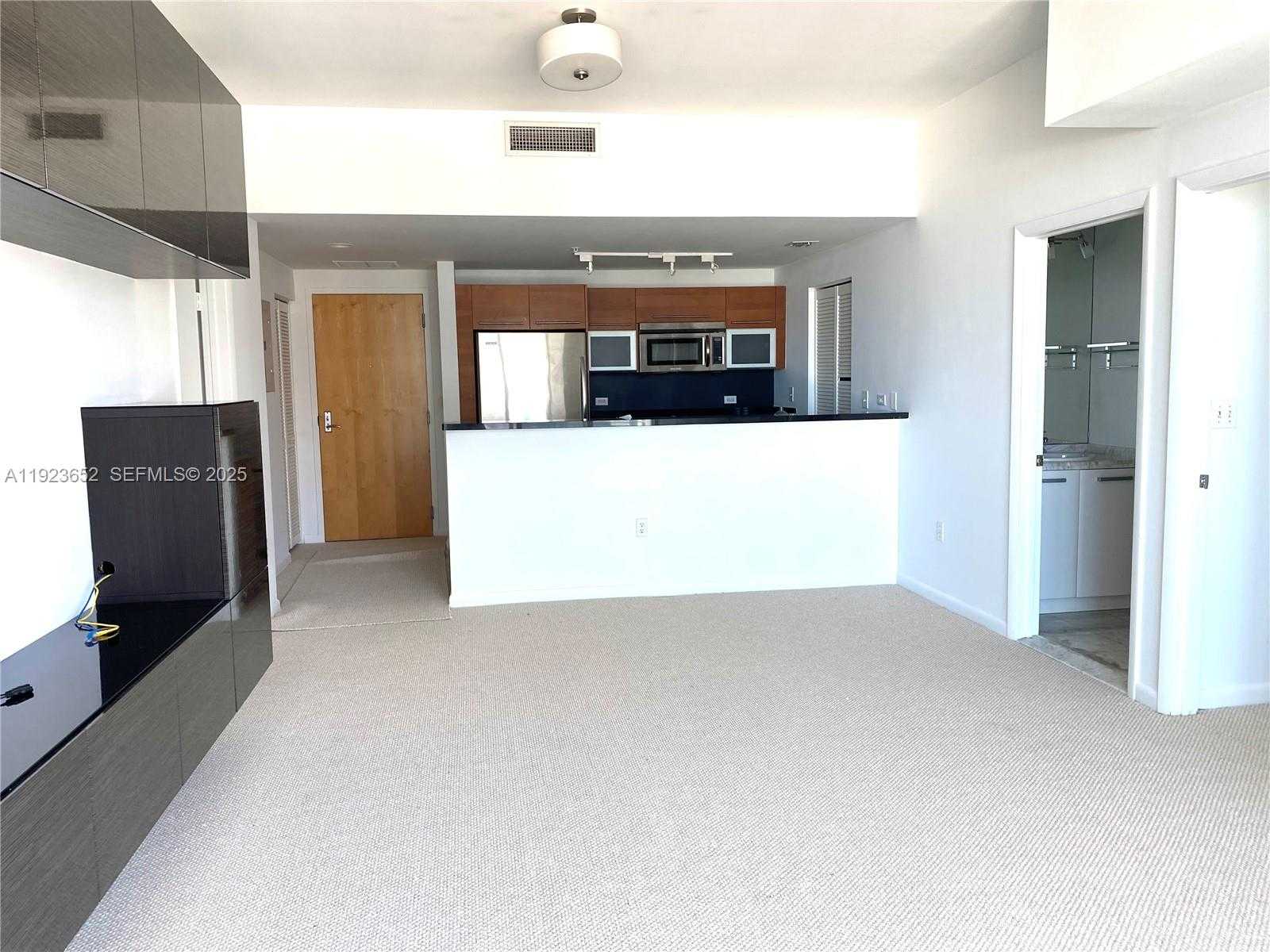 Imagen de Pequeño Objeto