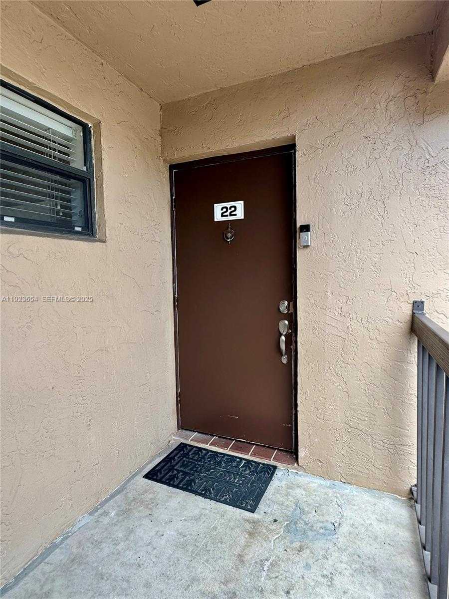Small Image of 14911 SOUTH WEST 104TH ST #17-22, Miami Number 21