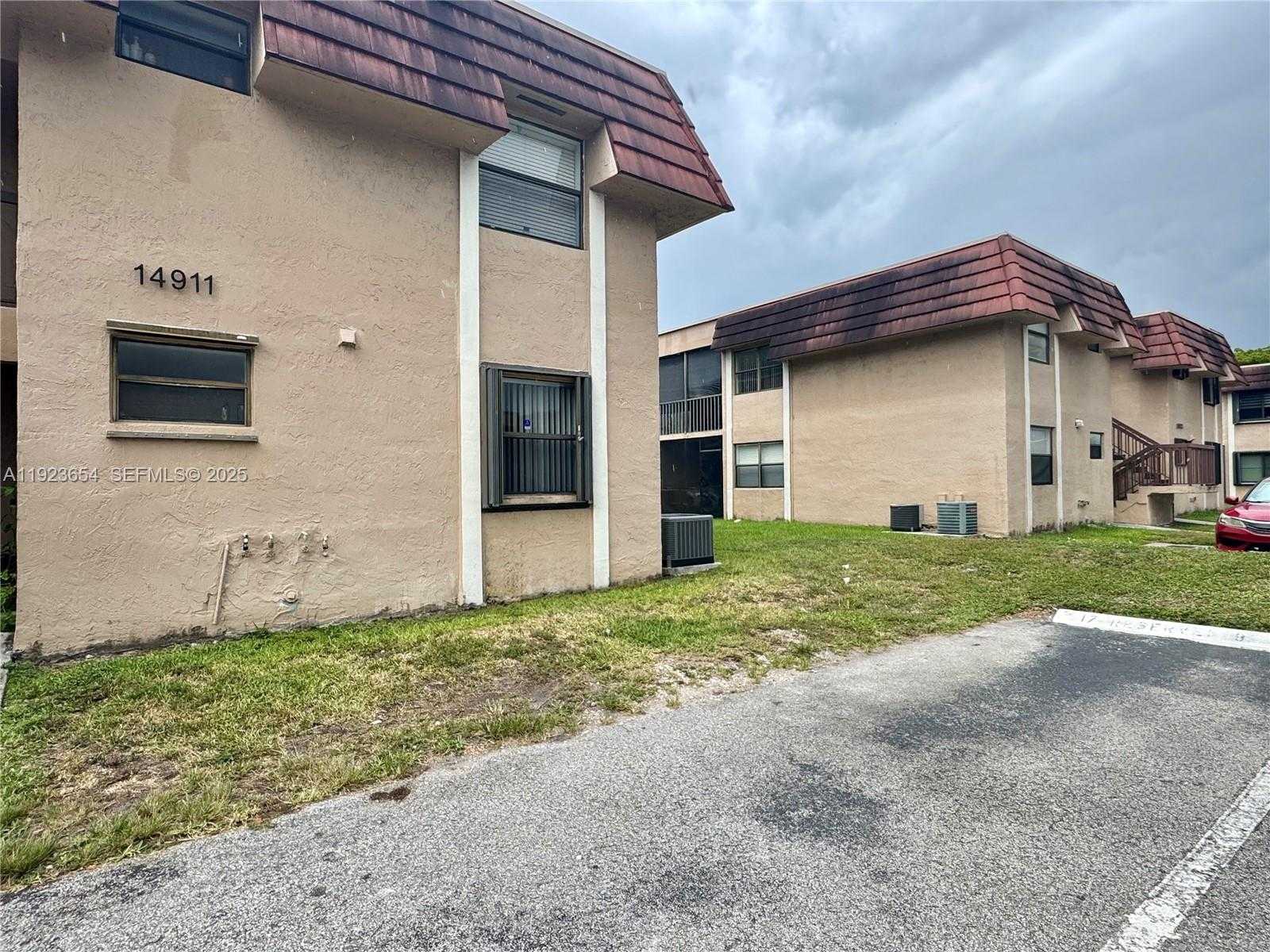 Small Image of 14911 SOUTH WEST 104TH ST #17-22, Miami Number 24