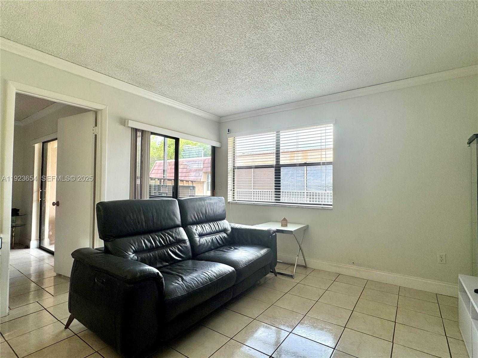 Small Image of 14911 SOUTH WEST 104TH ST #17-22, Miami Number 3