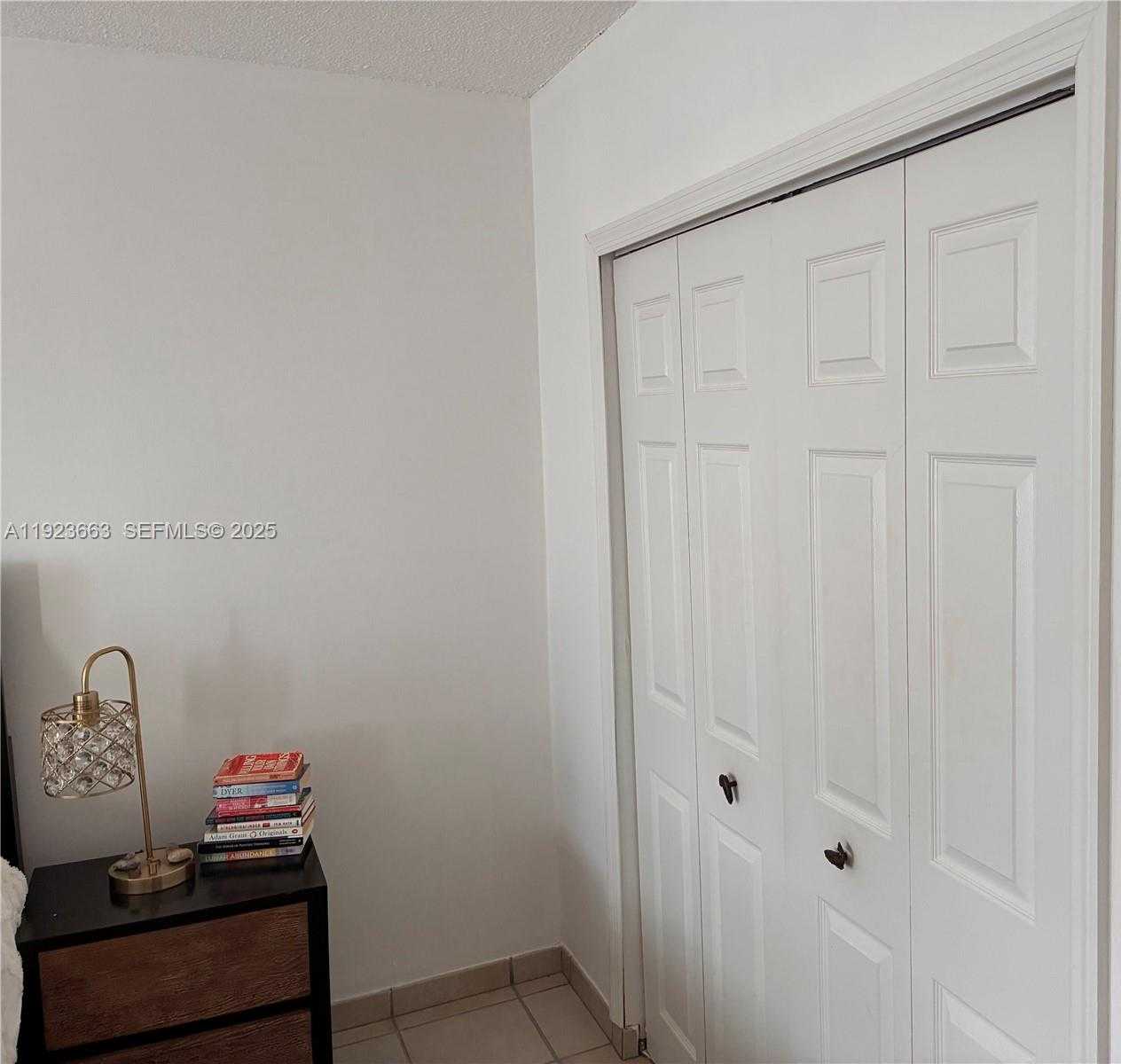 Small Image of 400 KINGS POINT DR #1522, Sunny Isles Beach Number 15