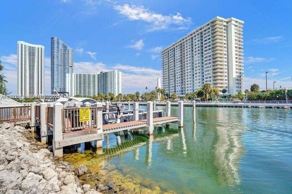 Small Image of 400 KINGS POINT DR #1522, Sunny Isles Beach Number 2