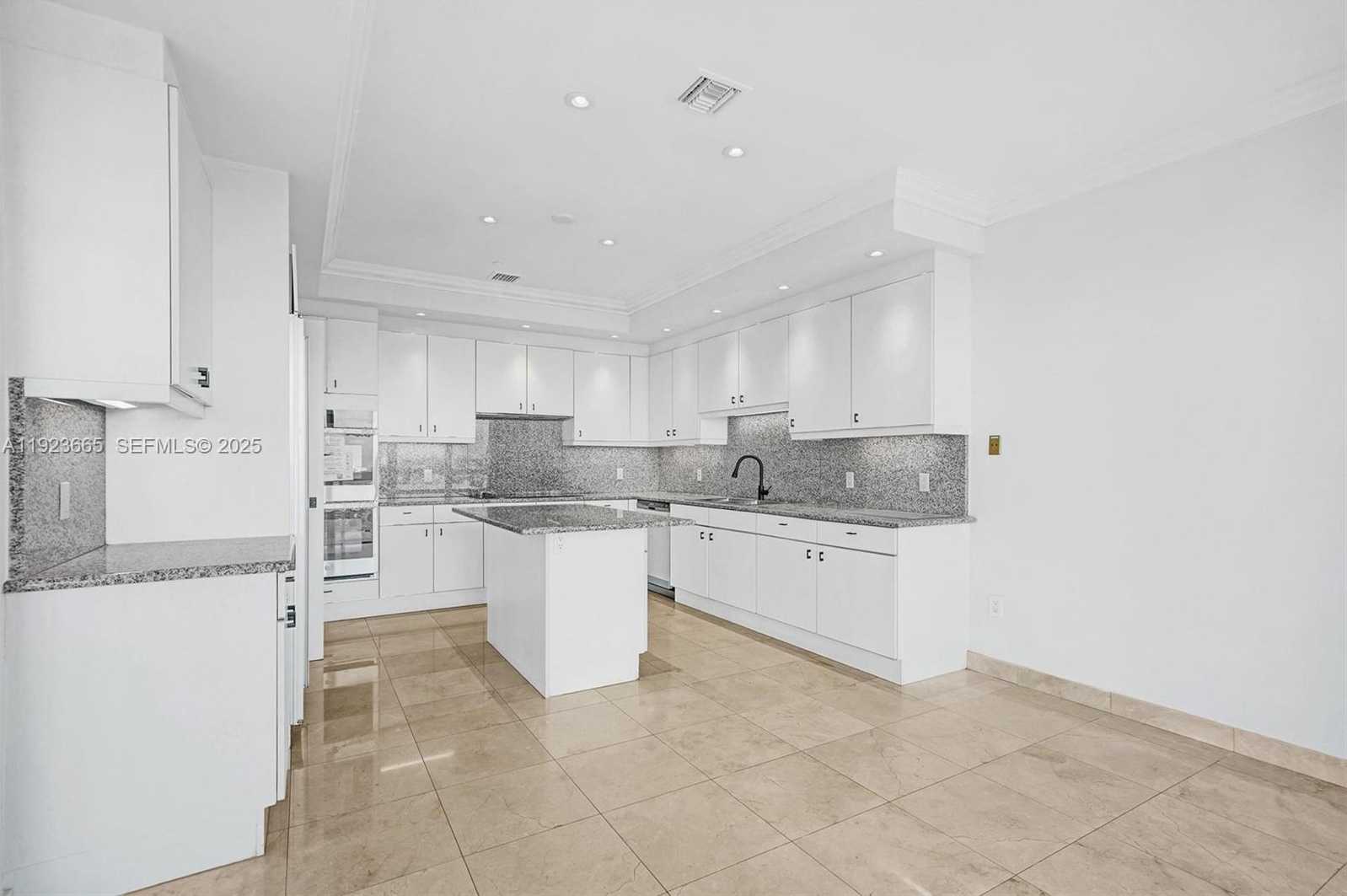Small Image of 10101 COLLINS AVE #17A, Bal Harbour Number 11