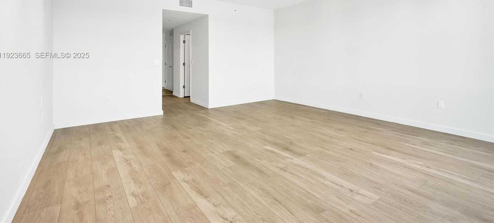 Small Image of 10101 COLLINS AVE #17A, Bal Harbour Number 23