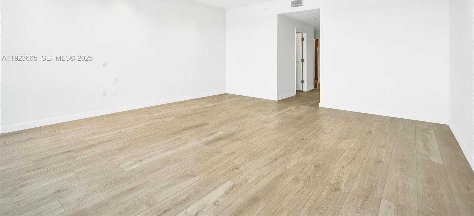 Small Image of 10101 COLLINS AVE #17A, Bal Harbour Number 24