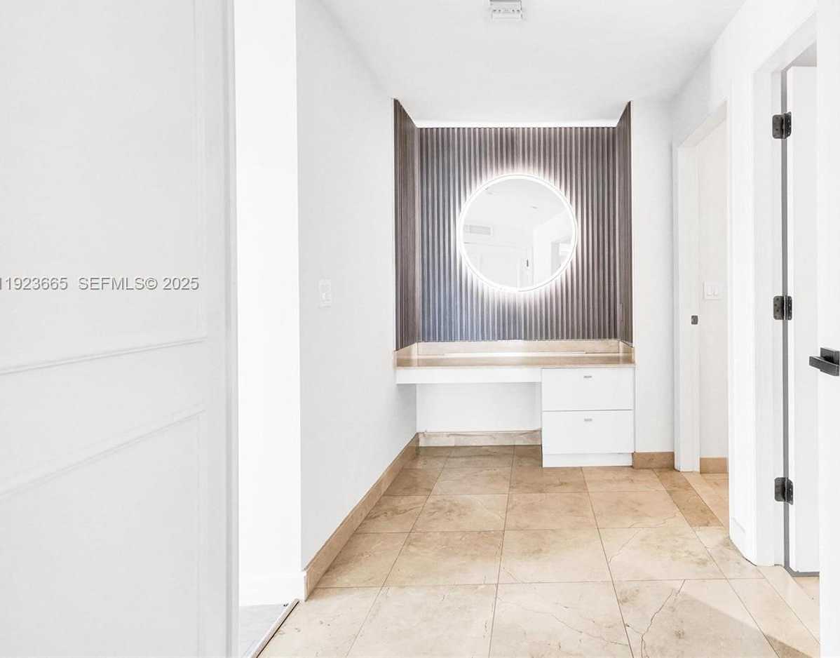 Small Image of 10101 COLLINS AVE #17A, Bal Harbour Number 25