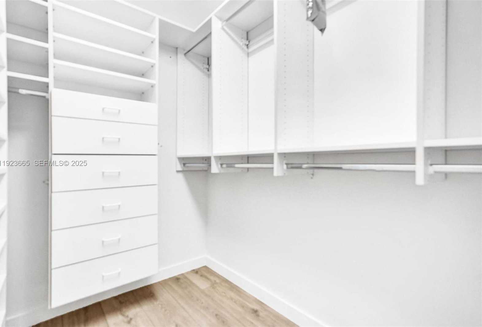 Small Image of 10101 COLLINS AVE #17A, Bal Harbour Number 33