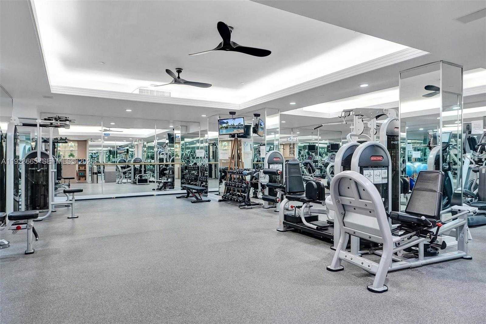 Small Image of 10101 COLLINS AVE #17A, Bal Harbour Number 56