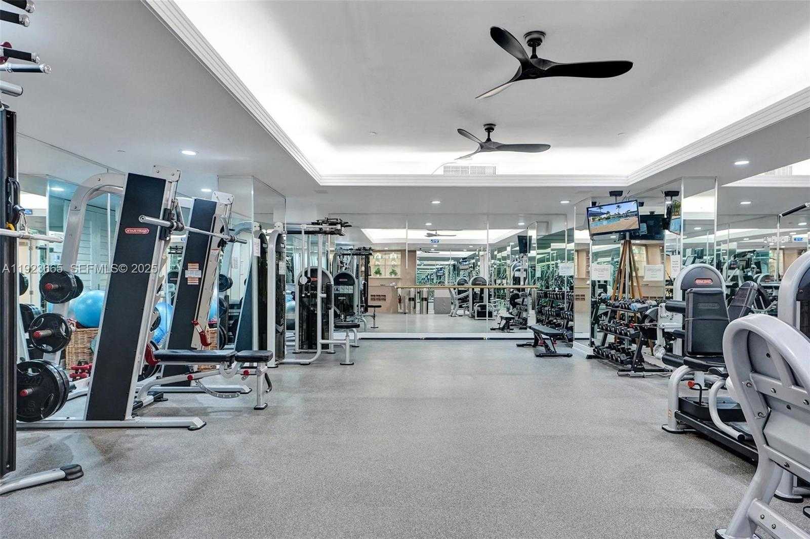 Small Image of 10101 COLLINS AVE #17A, Bal Harbour Number 57