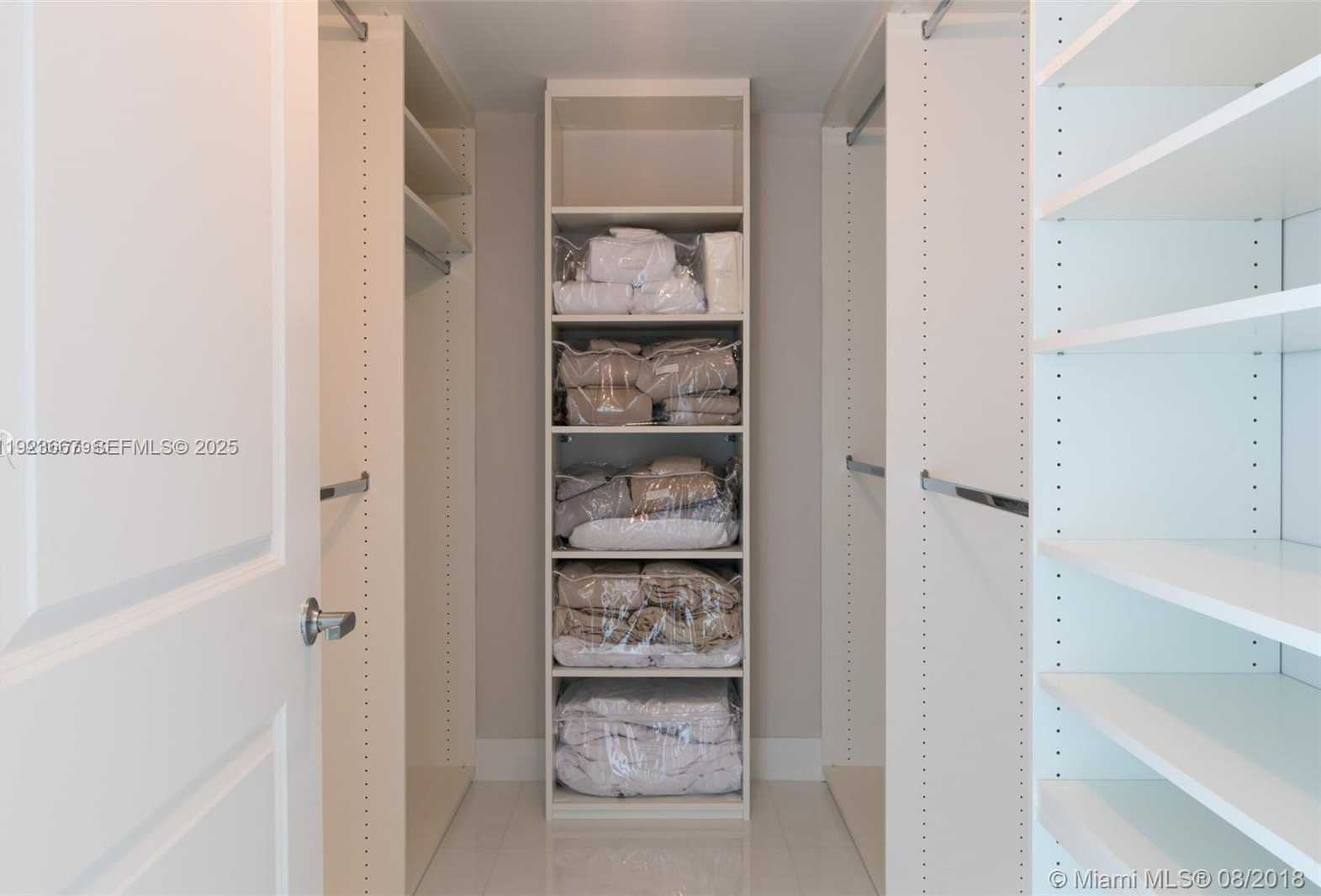 Imagen de Pequeño Objeto