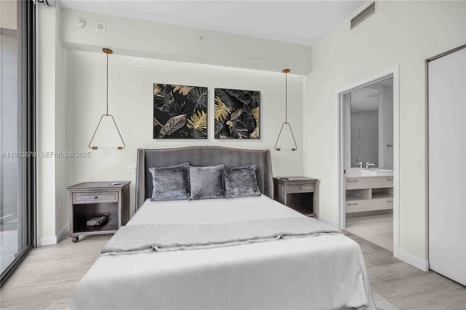 Small Image of 55 SOUTH WEST 9TH ST #4403, Miami Number 11