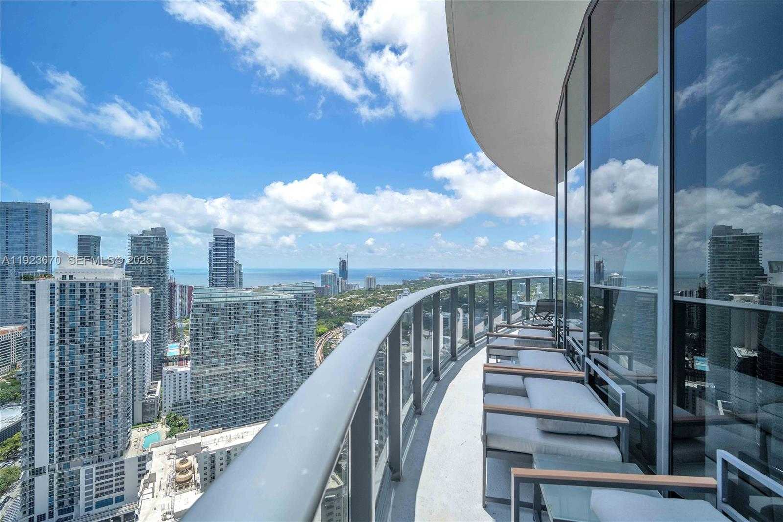 Small Image of 55 SOUTH WEST 9TH ST #4403, Miami Number 21