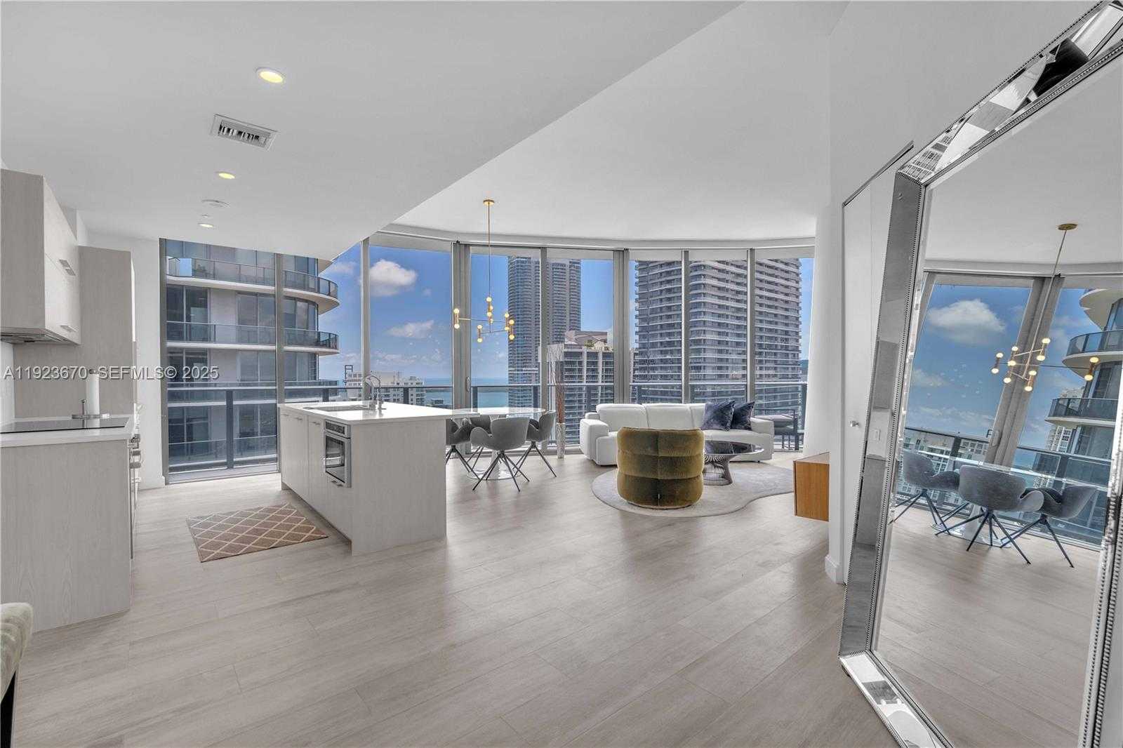 Small Image of 55 SOUTH WEST 9TH ST #4403, Miami Number 23