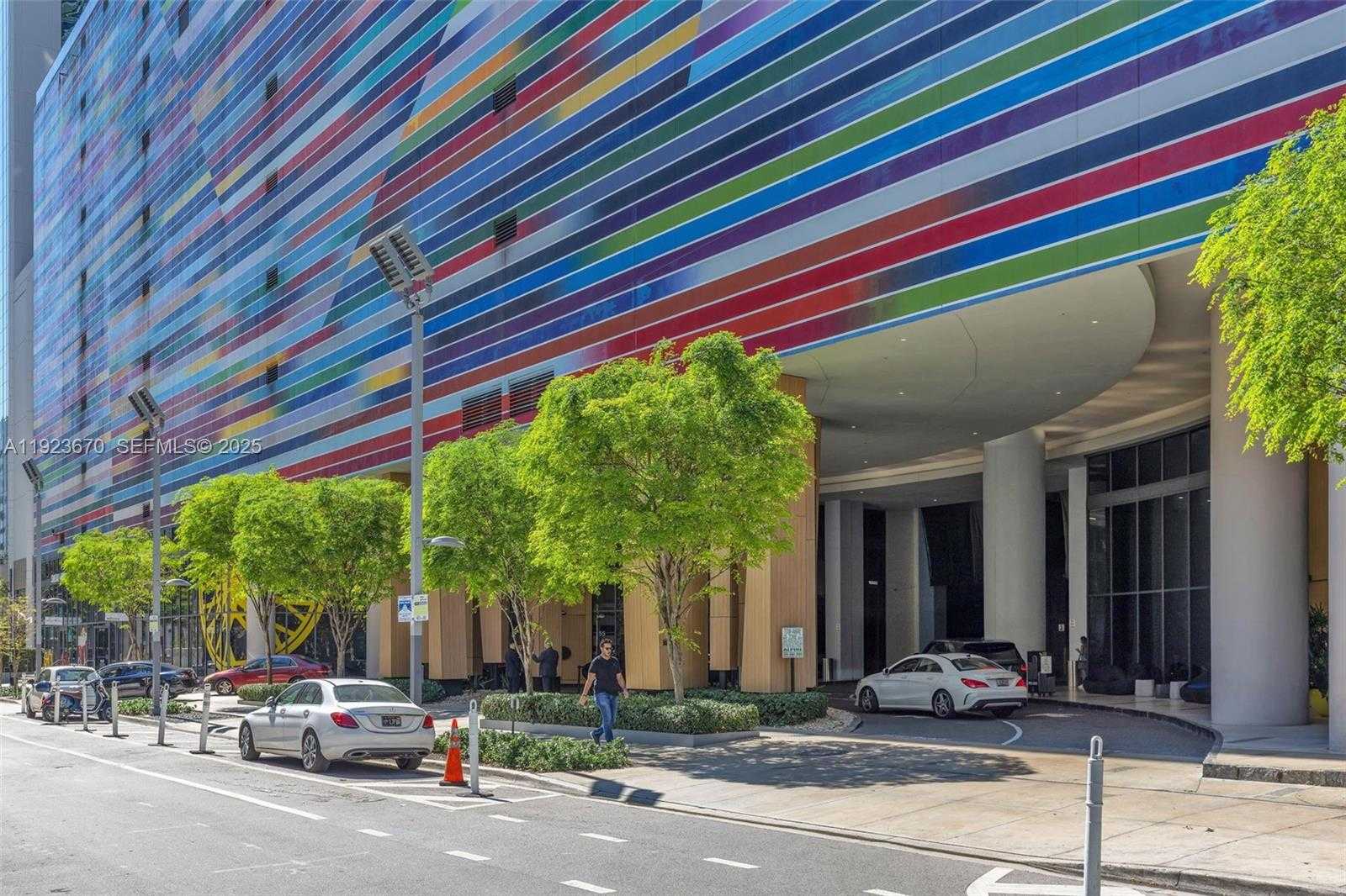 Small Image of 55 SOUTH WEST 9TH ST #4403, Miami Number 56