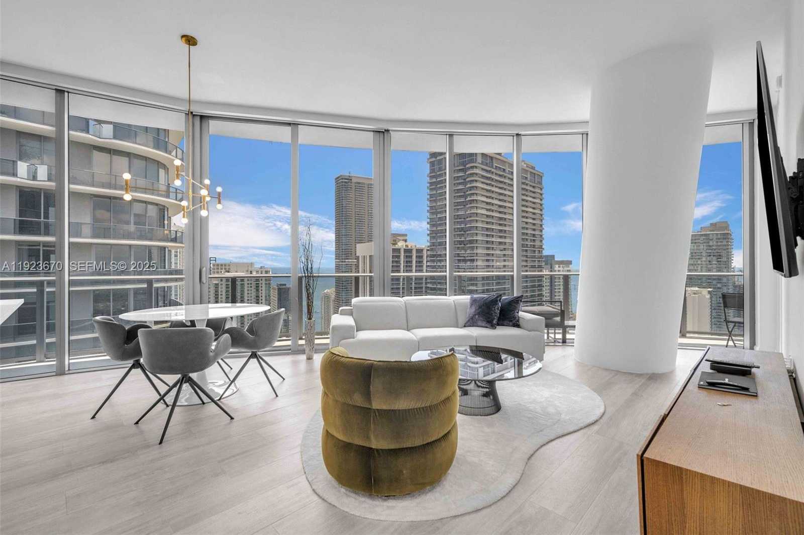 Small Image of 55 SOUTH WEST 9TH ST #4403, Miami Number 63