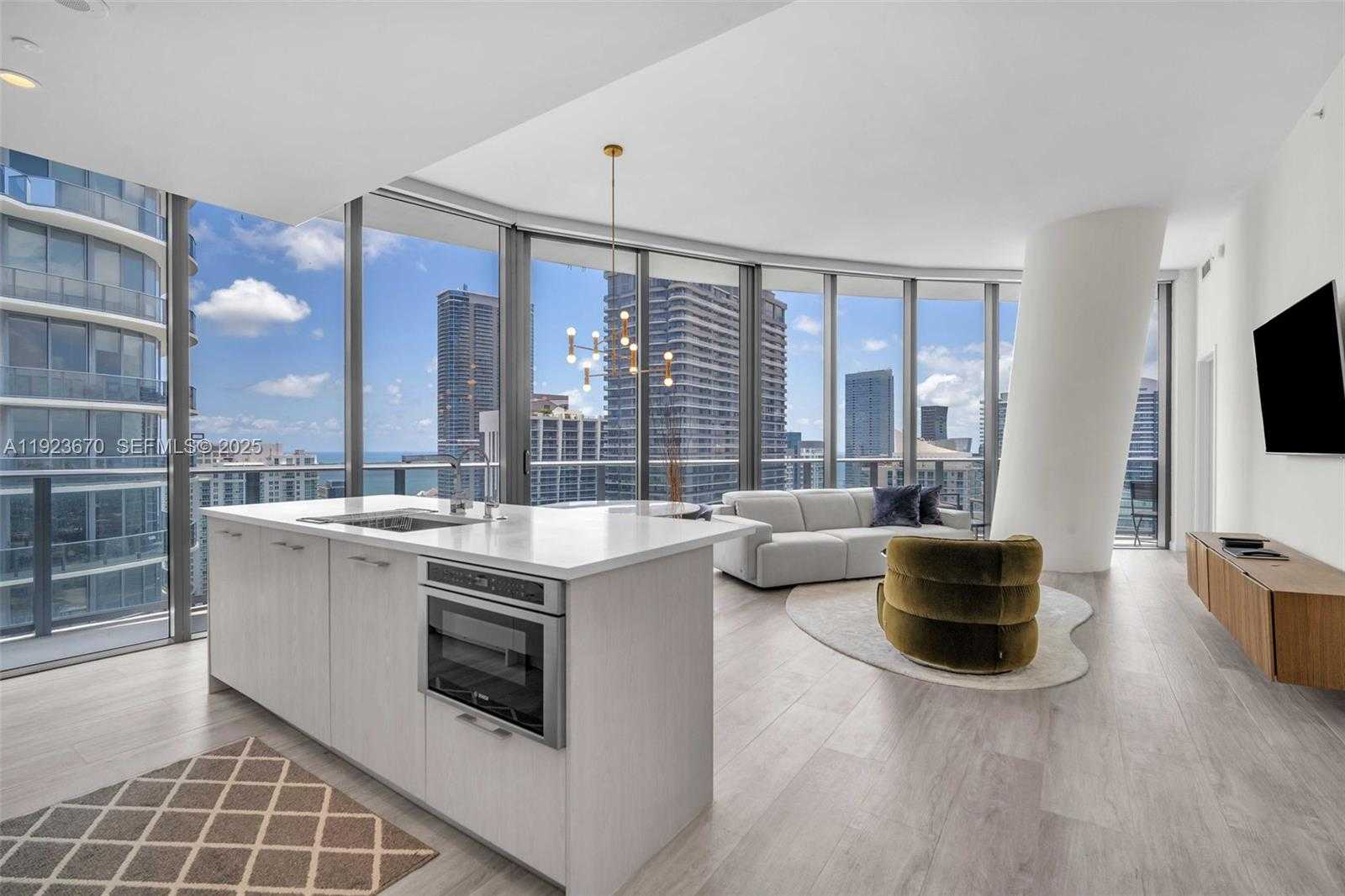 Small Image of 55 SOUTH WEST 9TH ST #4403, Miami Number 67