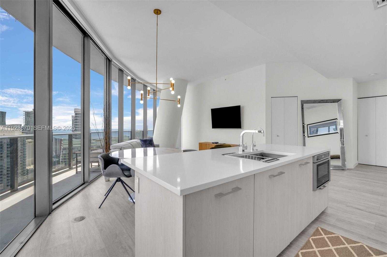 Small Image of 55 SOUTH WEST 9TH ST #4403, Miami Number 70