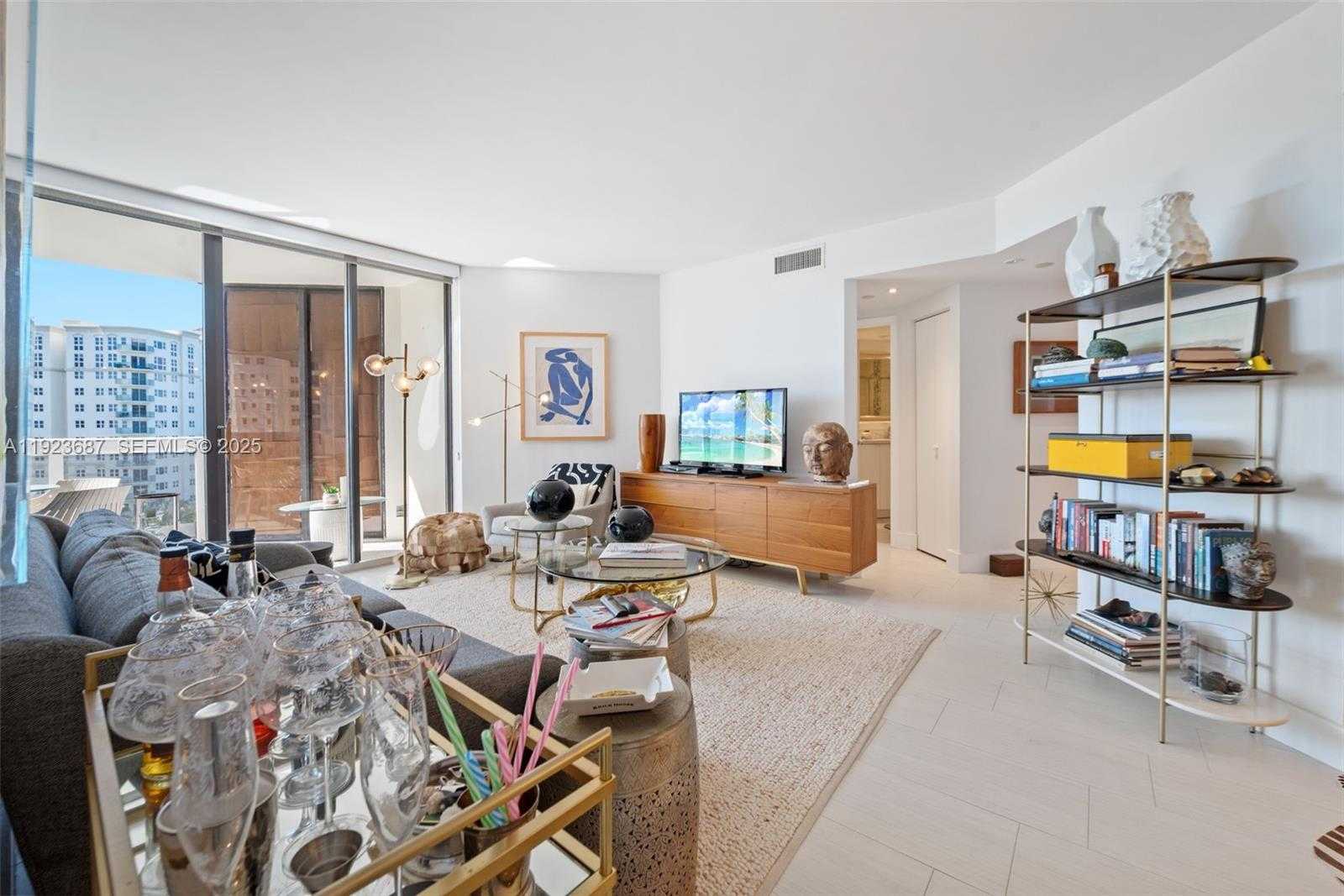 Small Image of 20185 EAST COUNTRY CLUB DR #904, Aventura Number 16