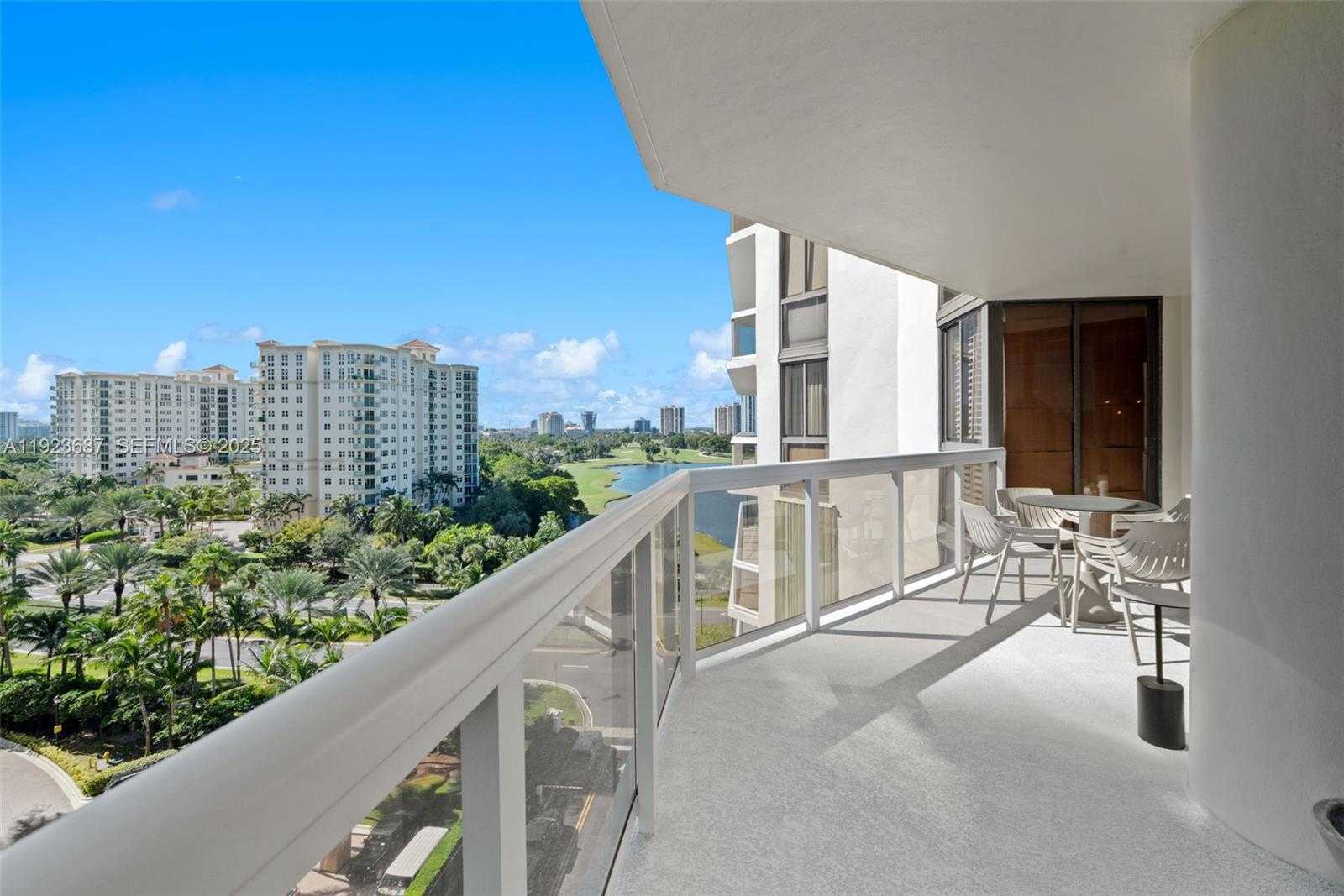 Small Image of 20185 EAST COUNTRY CLUB DR #904, Aventura Number 24
