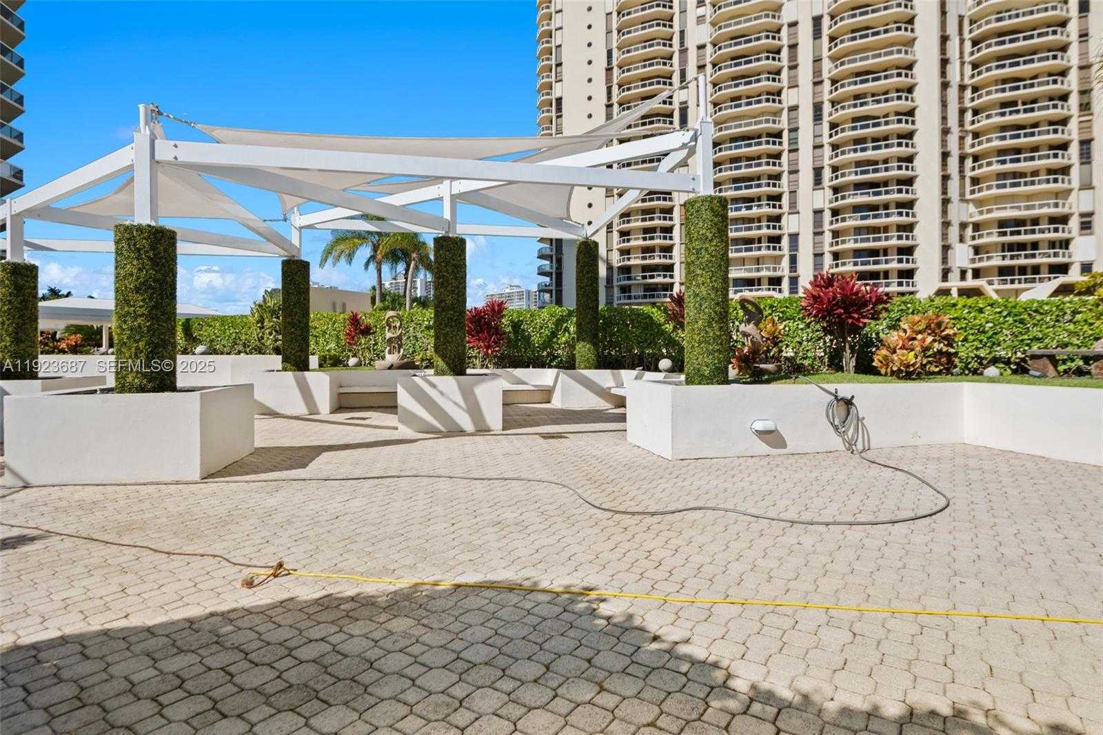 Small Image of 20185 EAST COUNTRY CLUB DR #904, Aventura Number 28