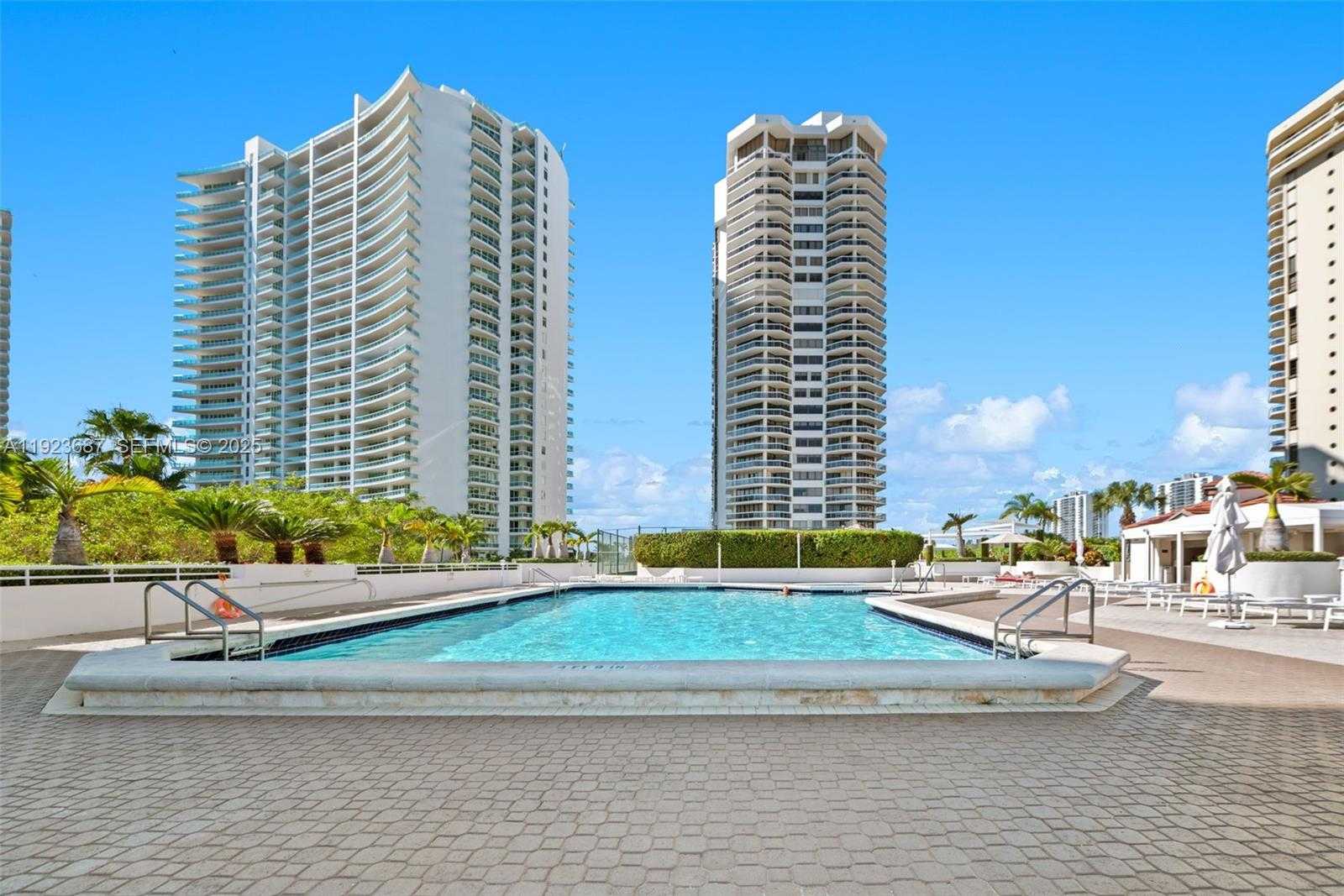 Small Image of 20185 EAST COUNTRY CLUB DR #904, Aventura Number 30
