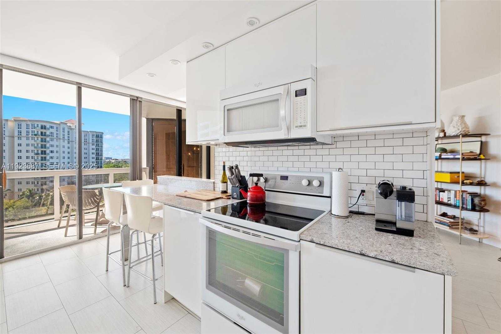 Small Image of 20185 EAST COUNTRY CLUB DR #904, Aventura Number 4