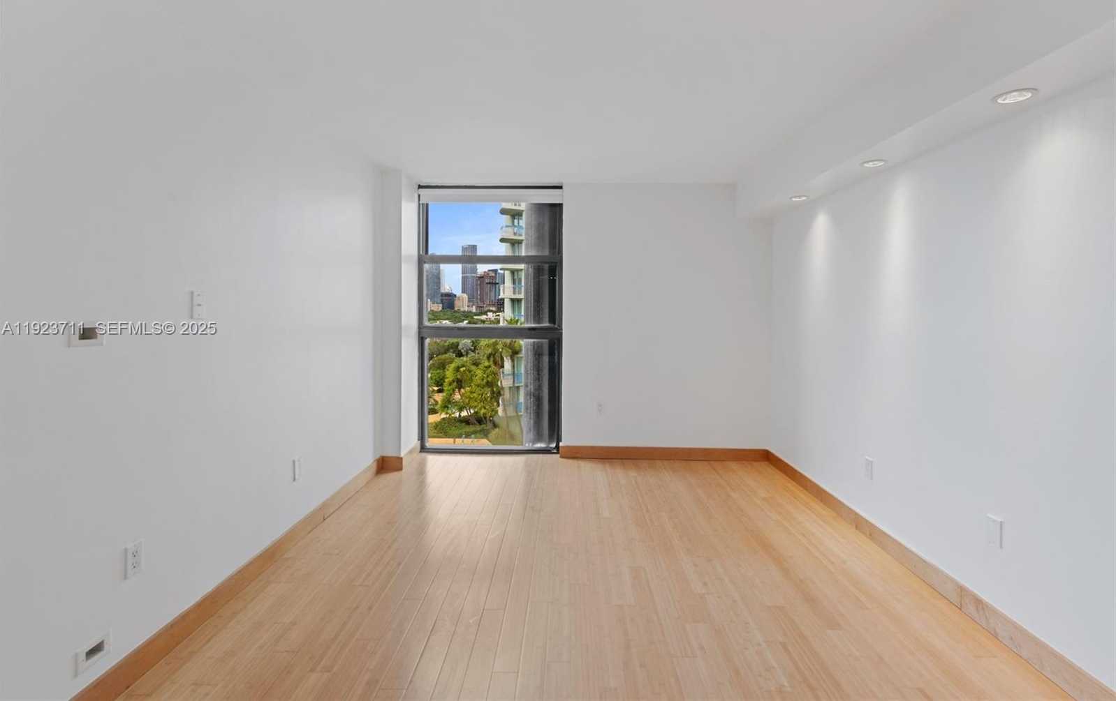 Small Image of 2501 BRICKELL AVE #1102, Miami Number 16