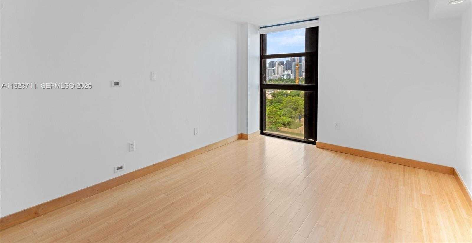 Small Image of 2501 BRICKELL AVE #1102, Miami Number 17