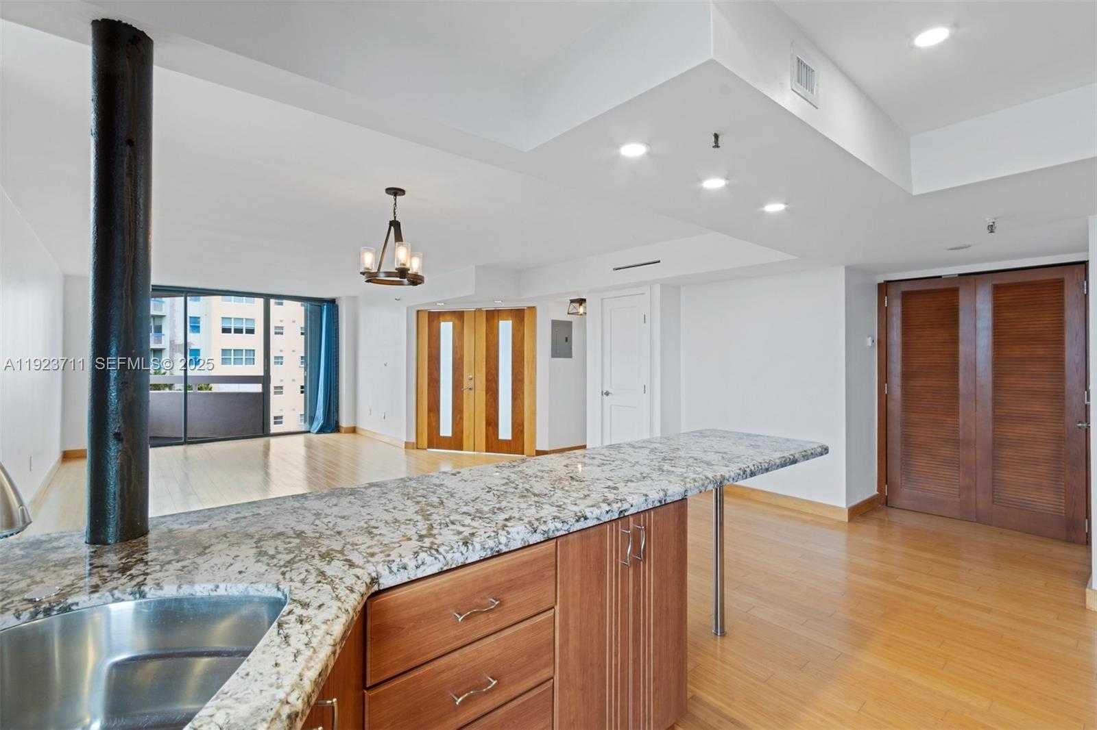 Small Image of 2501 BRICKELL AVE #1102, Miami Number 6