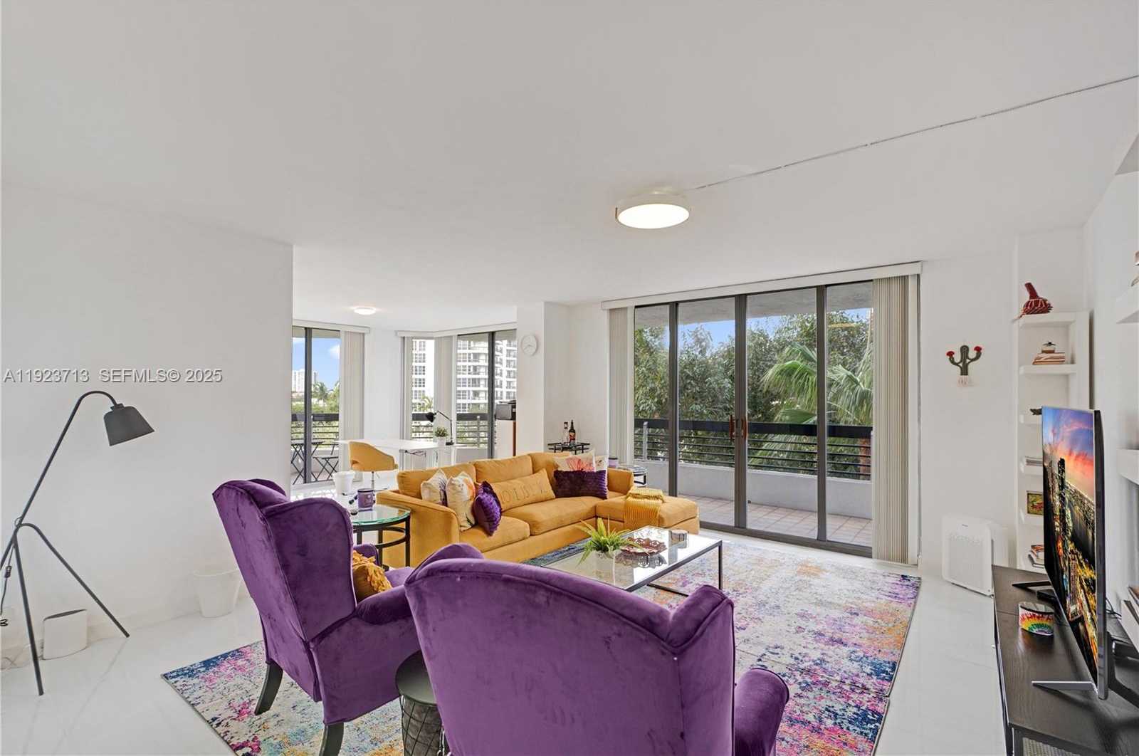 Imagen de Pequeño Objeto