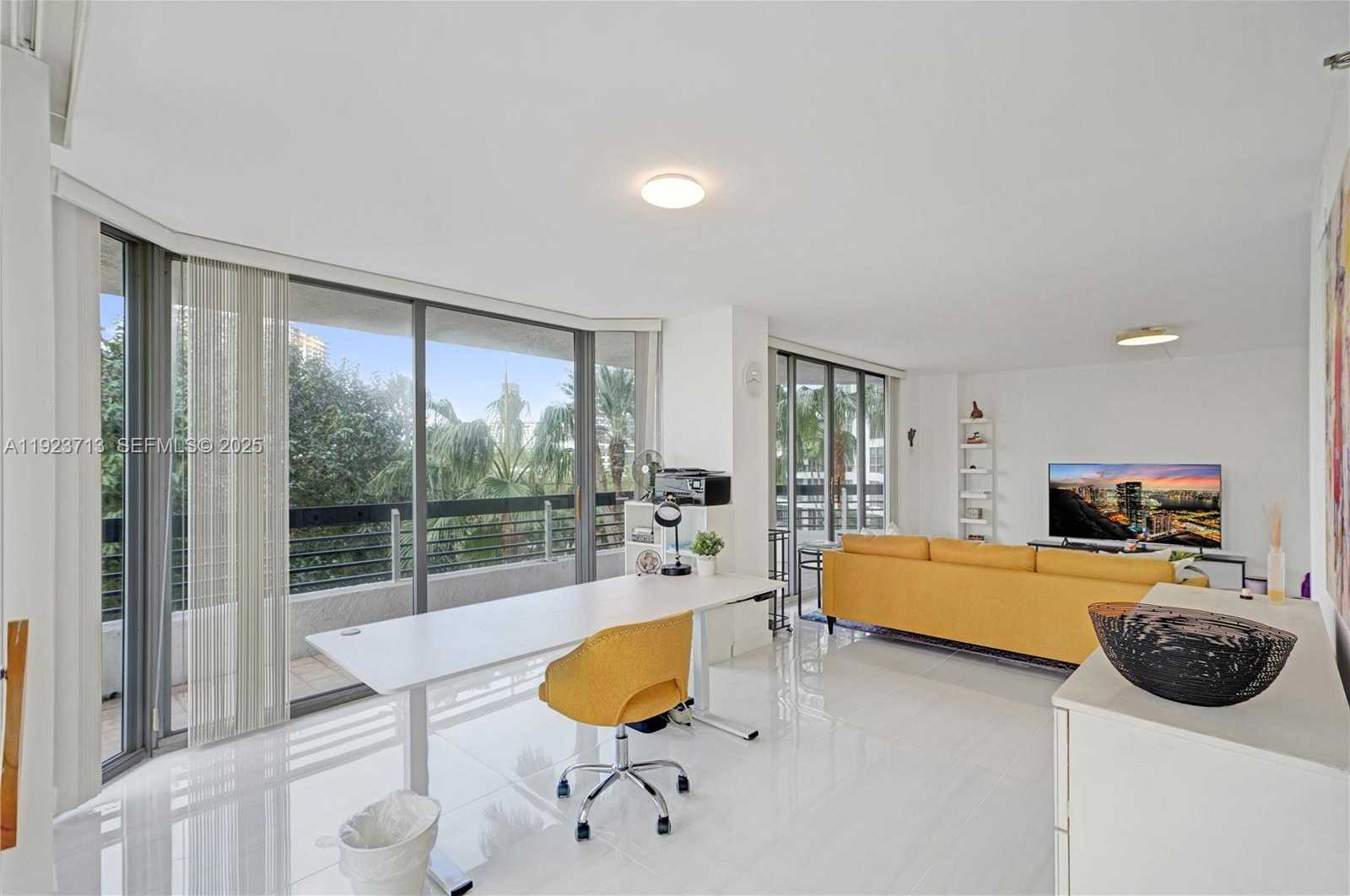 Imagen de Pequeño Objeto