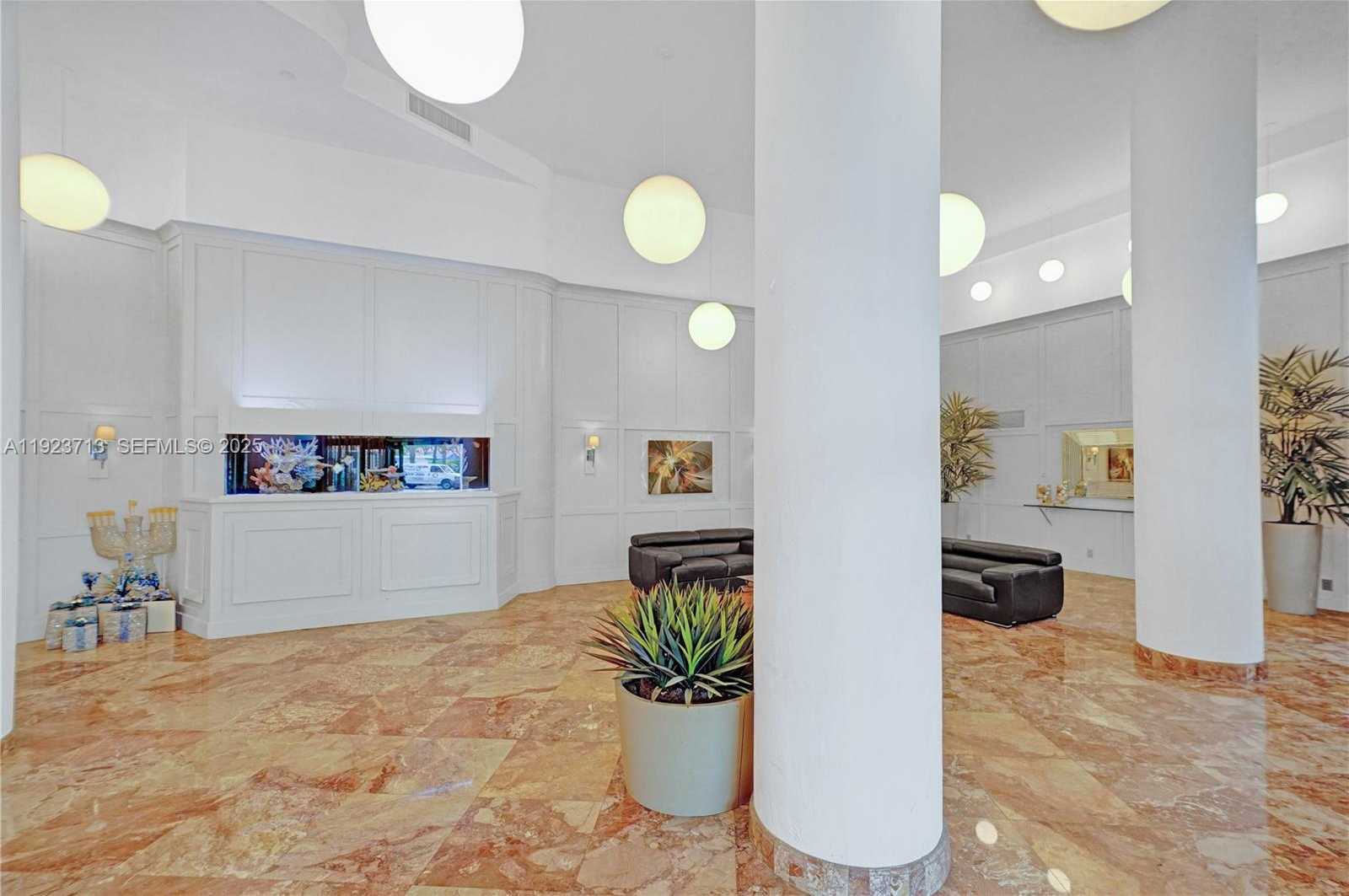 Imagen de Pequeño Objeto