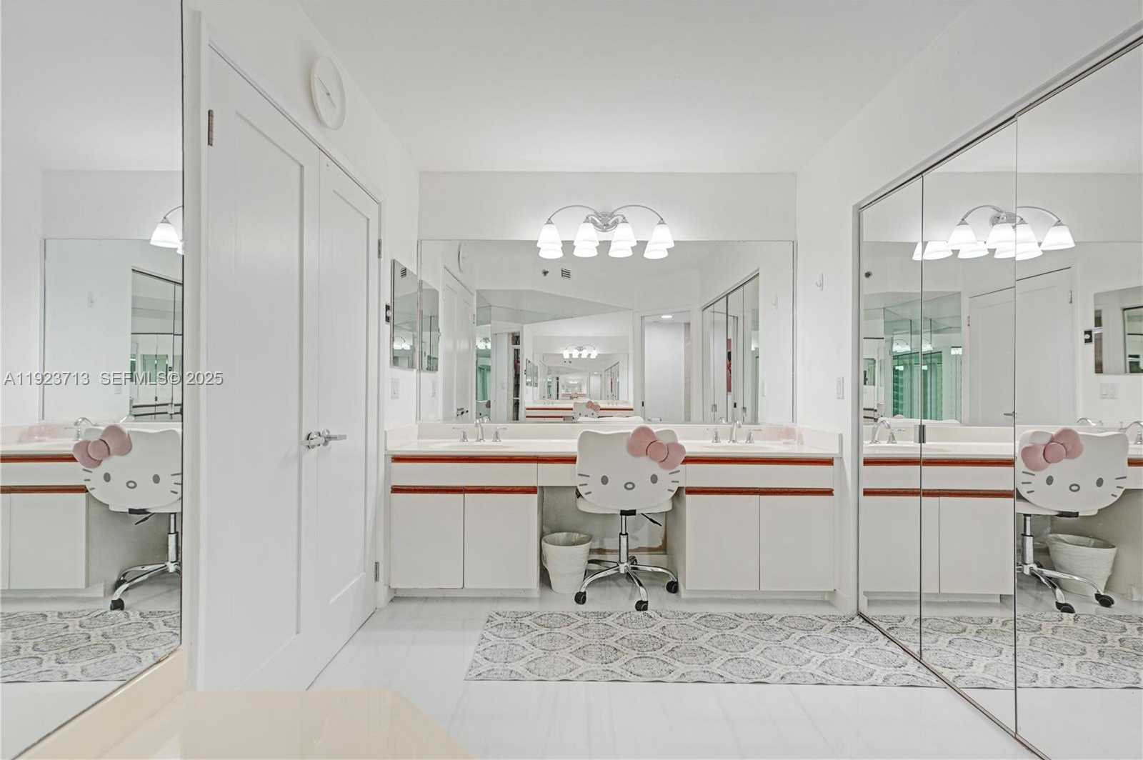 Imagen de Pequeño Objeto