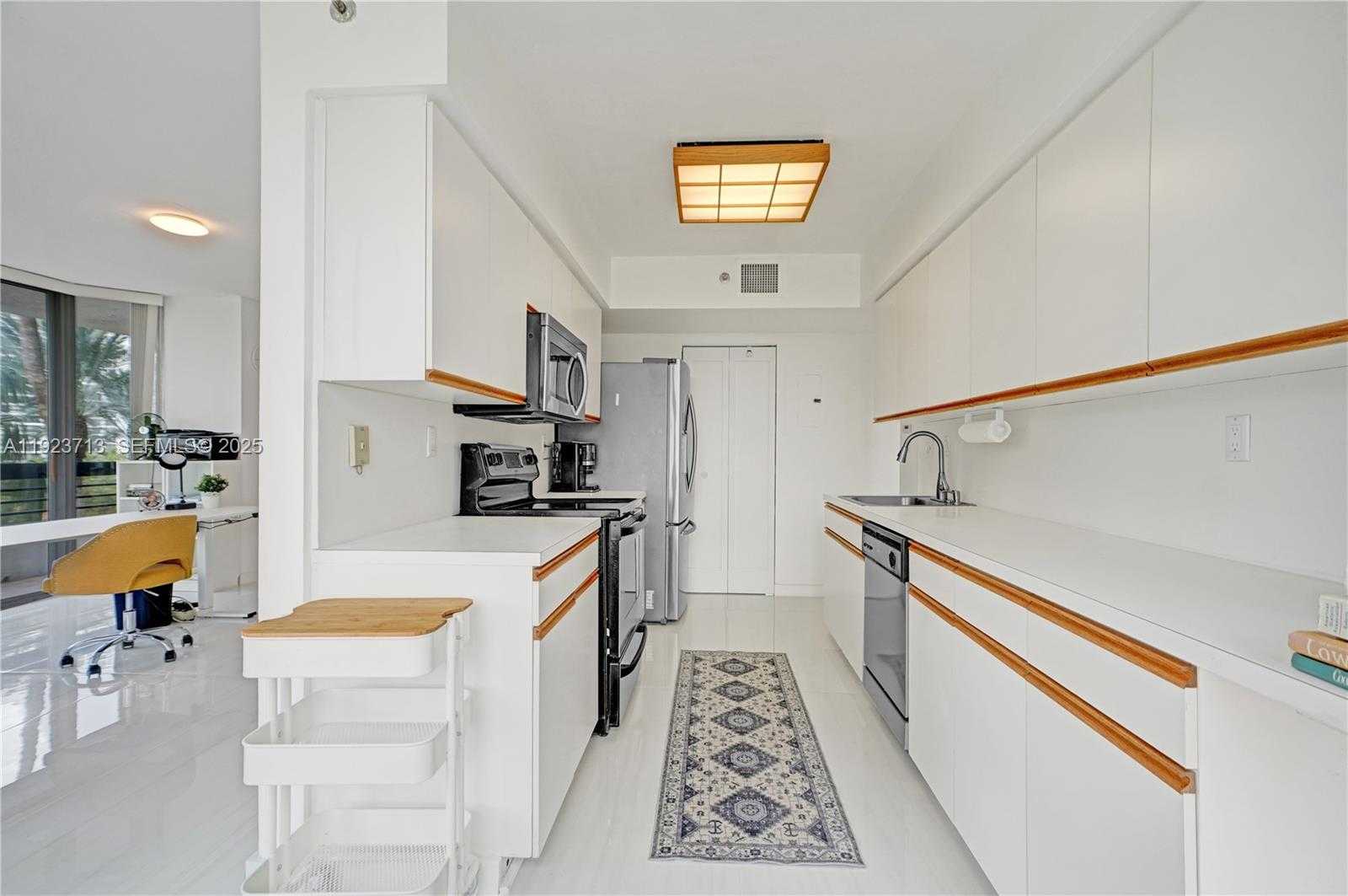 Imagen de Pequeño Objeto