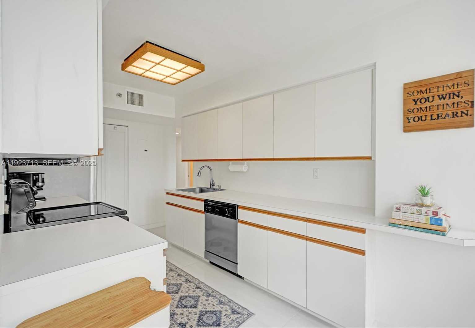 Imagen de Pequeño Objeto