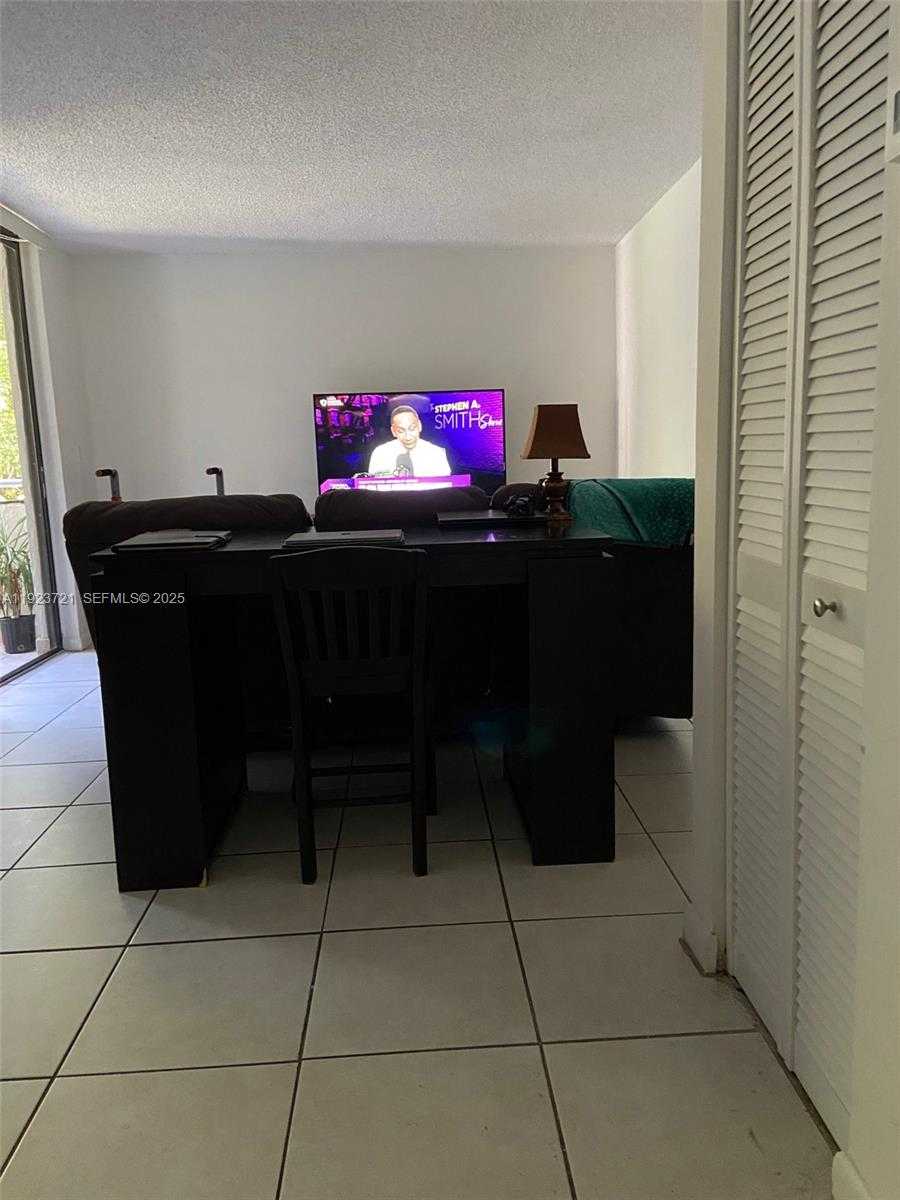 Small Image of 8275 SOUTH WEST 152ND AVE #D-212, Miami Number 4